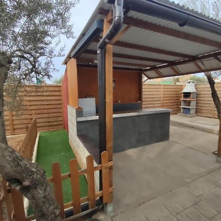 Chalet En El Aljarafe A 15 Min De Sevilla Sevilha Exterior foto